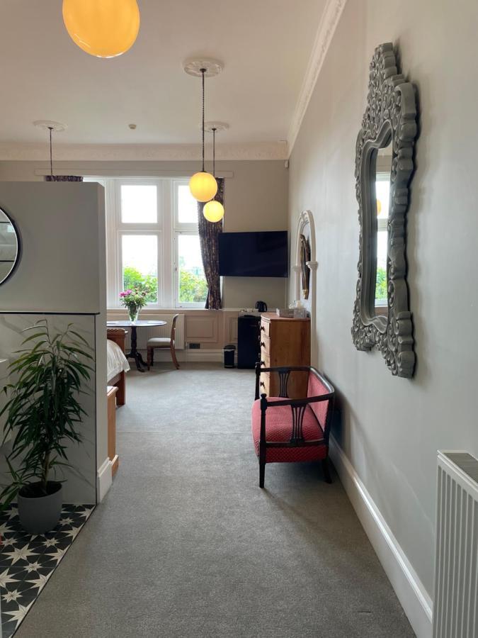 The Old Club Bed & Breakfast Penzance Bagian luar foto