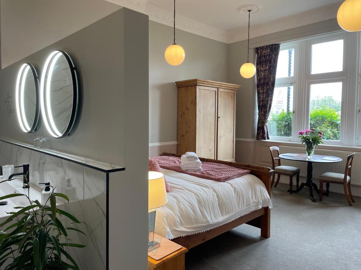 The Old Club Bed & Breakfast Penzance Bagian luar foto